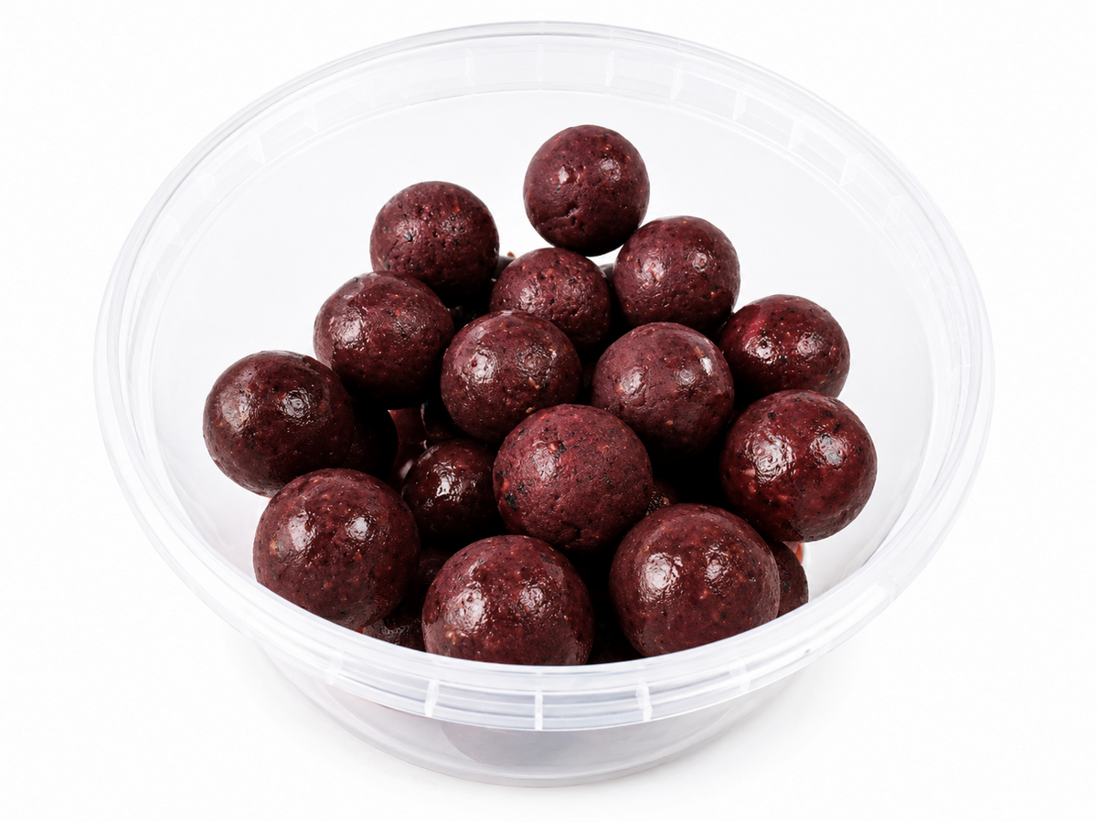 Catfish Pro Spicy Mack 24mm Glugged Boilies In Resealable Tub | Catfish Bait